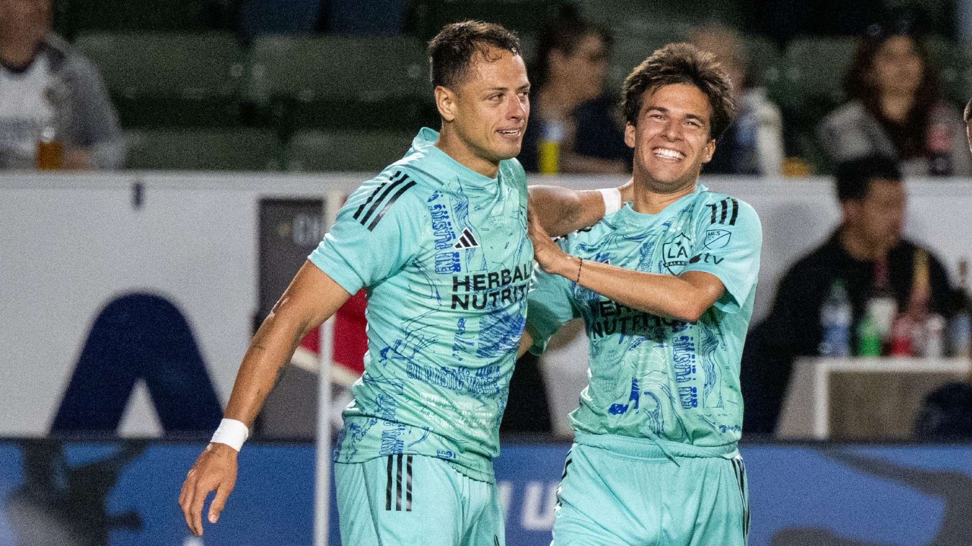 中超主教练面临的挑战与机遇探索其职责与要求的深度剖析